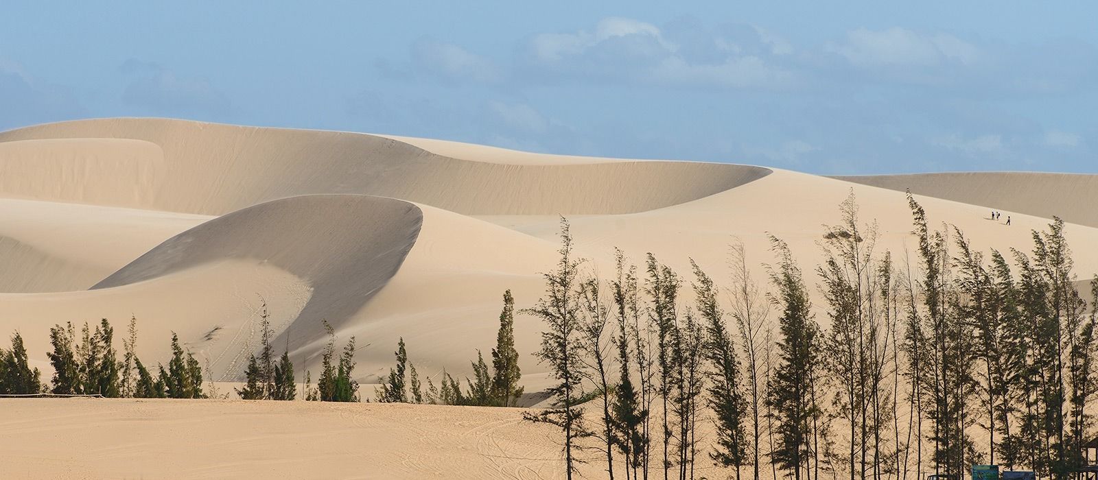 destination-mui-ne-vietnam.jpg