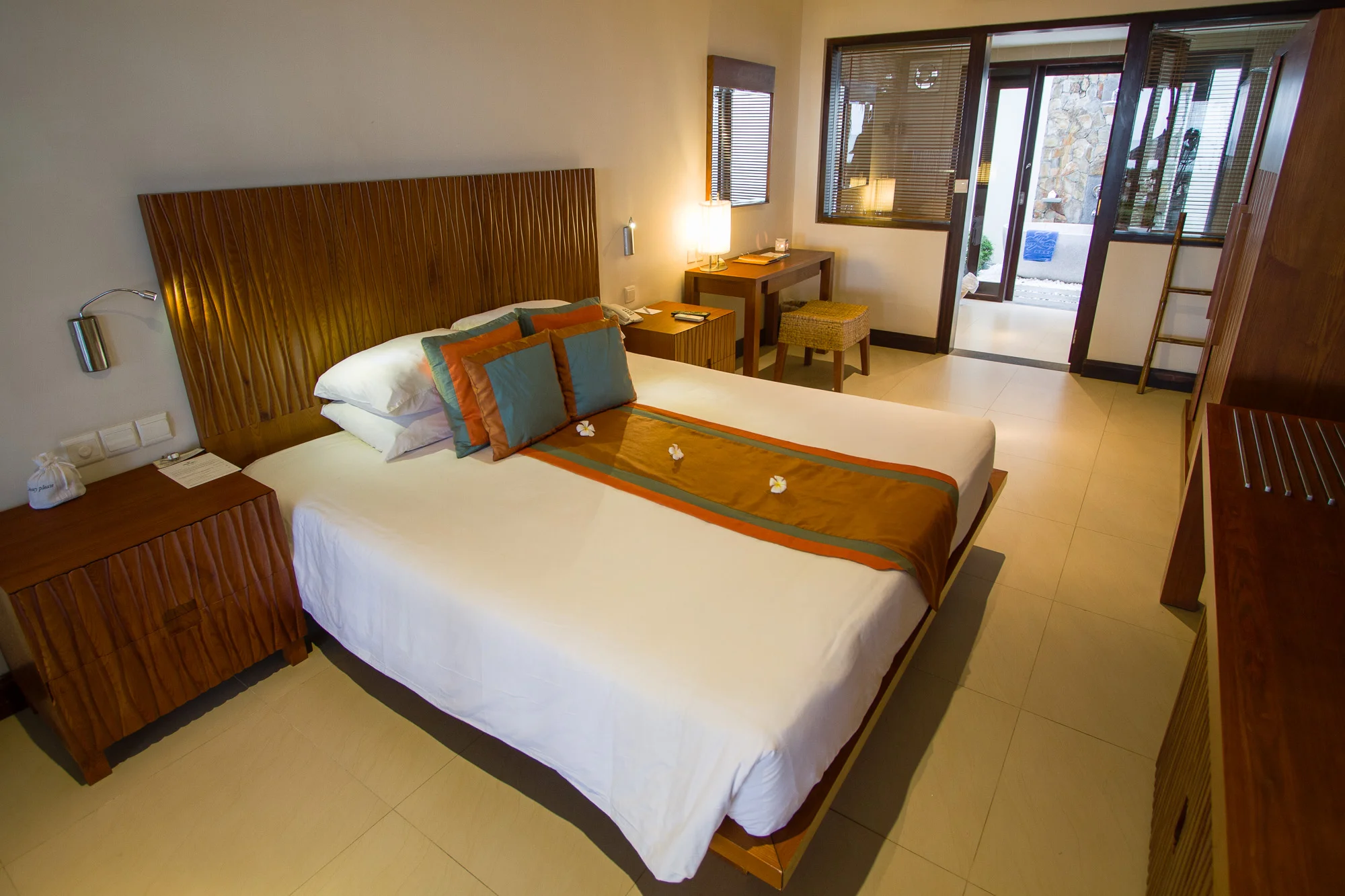 seaviewbungalow-bedview-hdr-websize.jpg