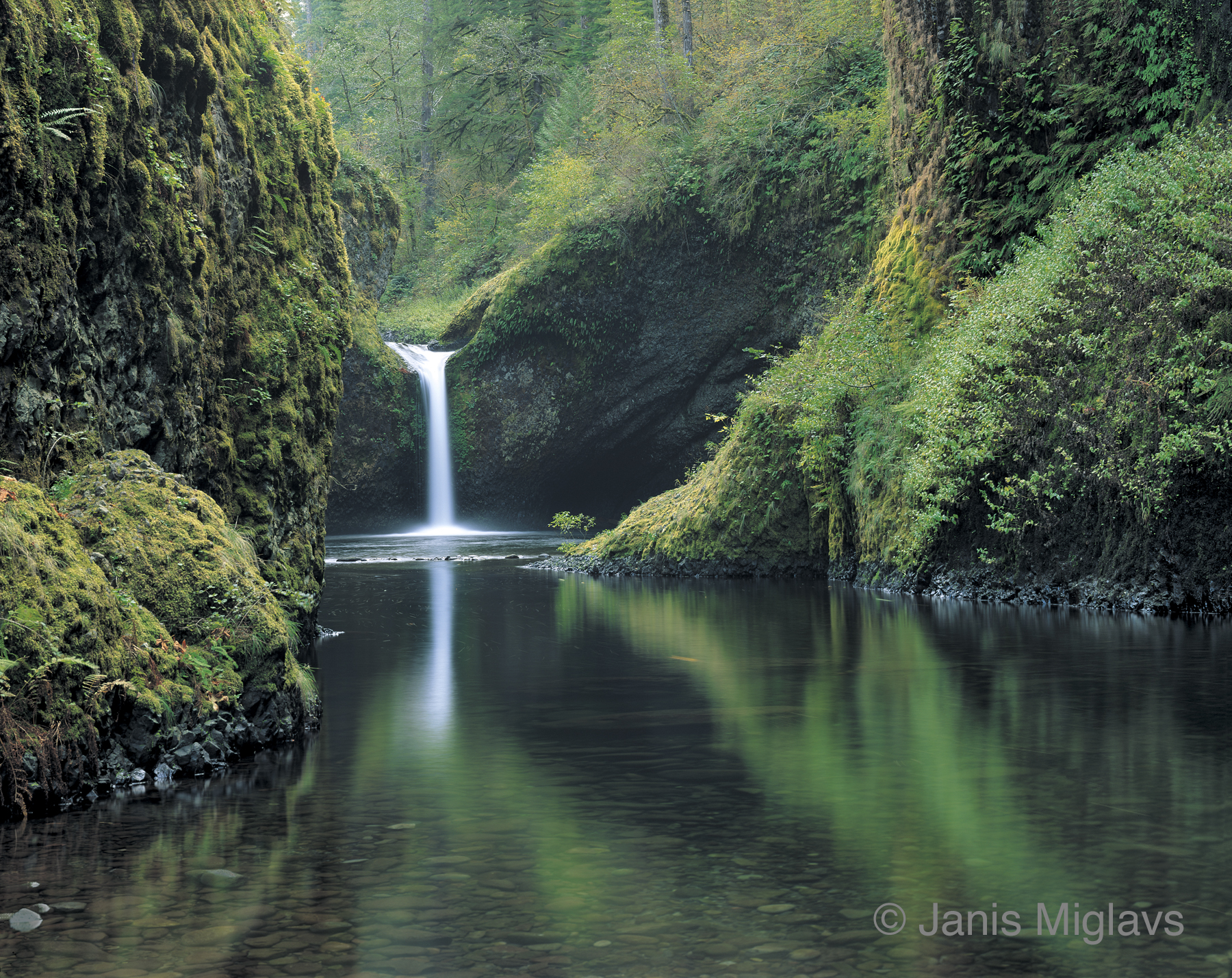 Punchbowl Falls