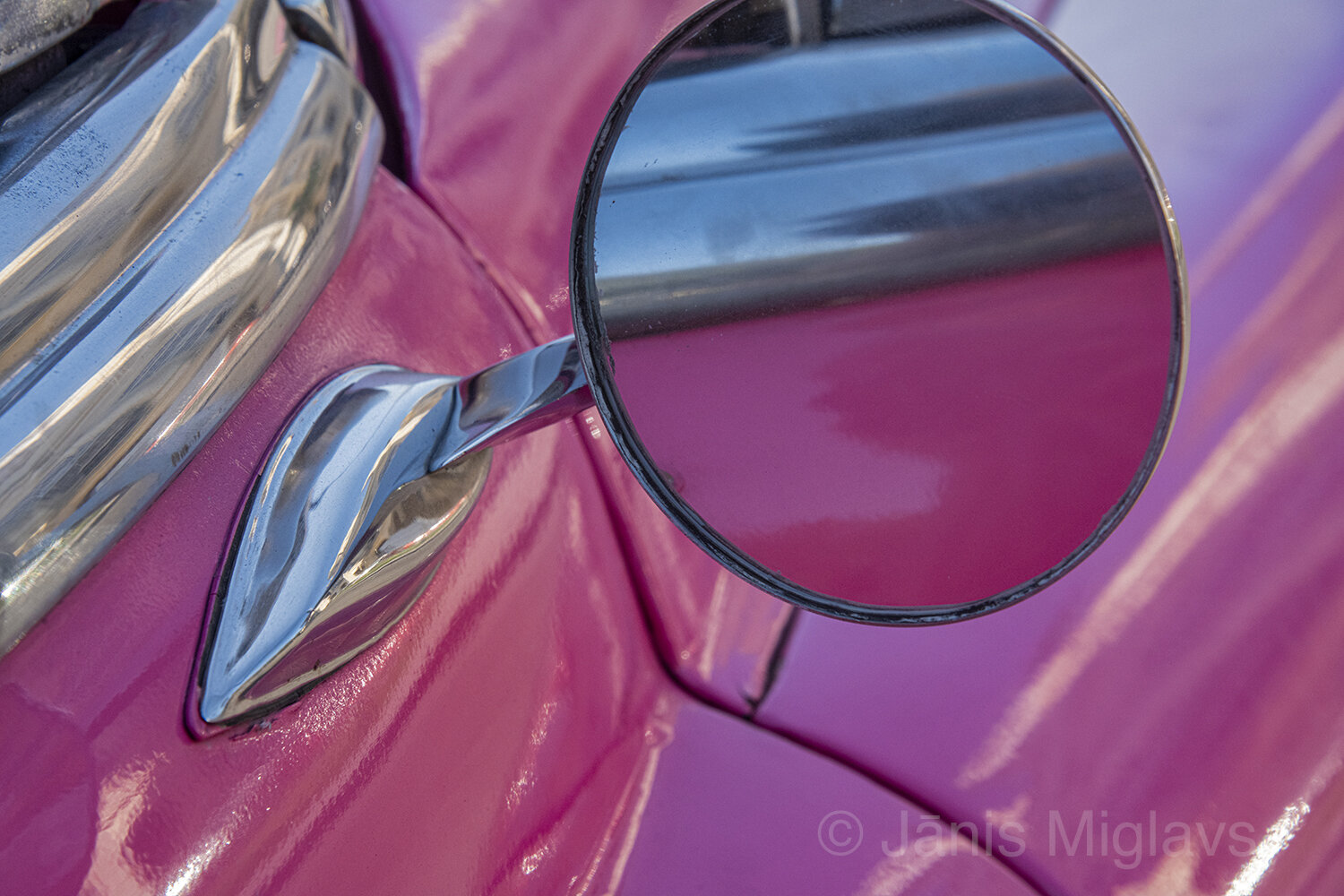 Side  mirror on pink