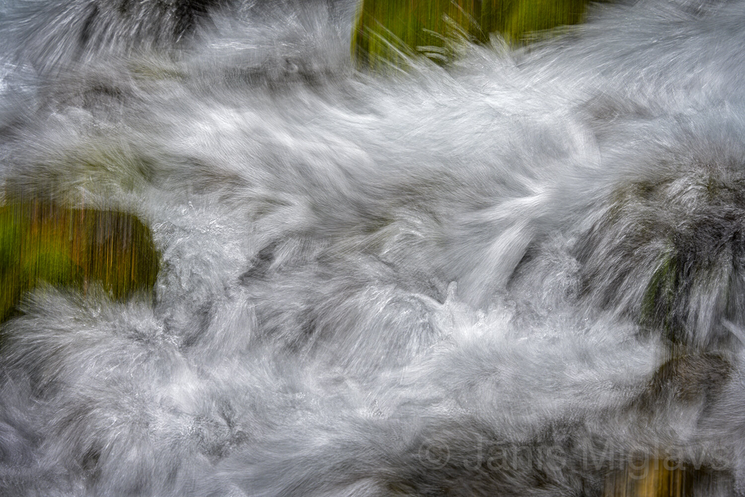 Oregon's Olallie Creek detail