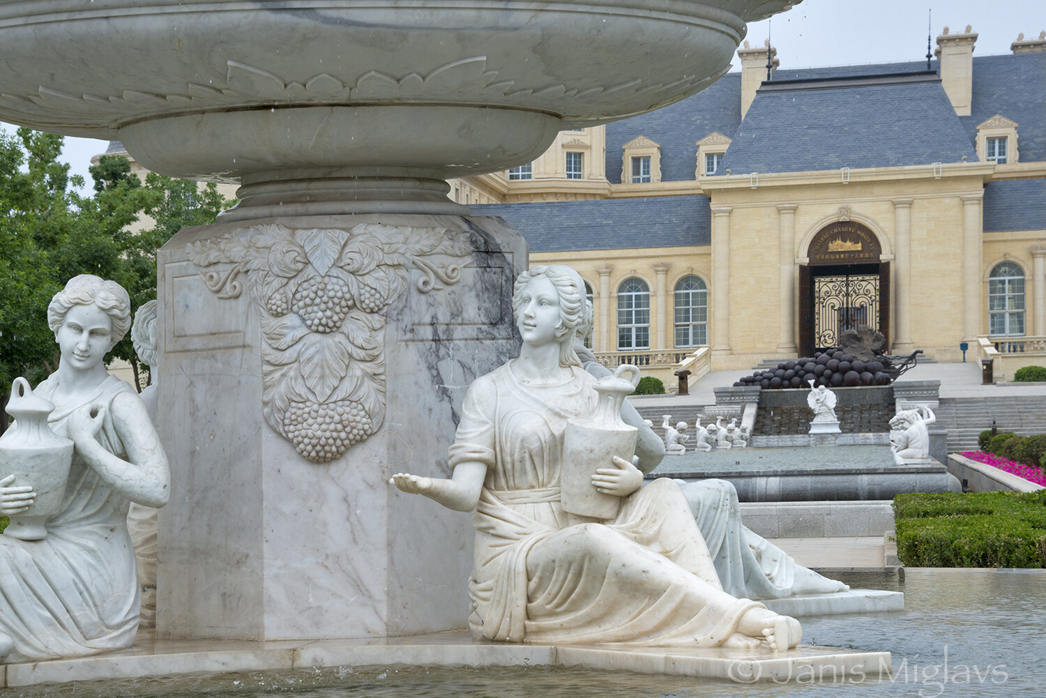 No Chinese winery should be without European maidens under the fountain.