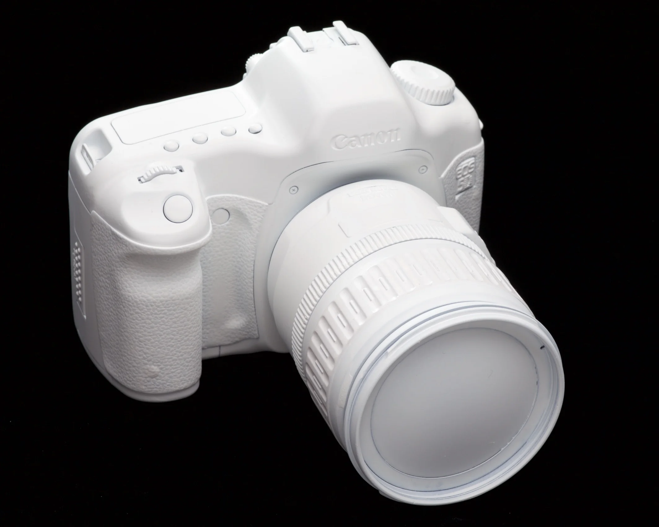 Canon's secretly produced Finnish Ski Patrol model 5D and 28-135 IS with "Nival-Crystal Coat."