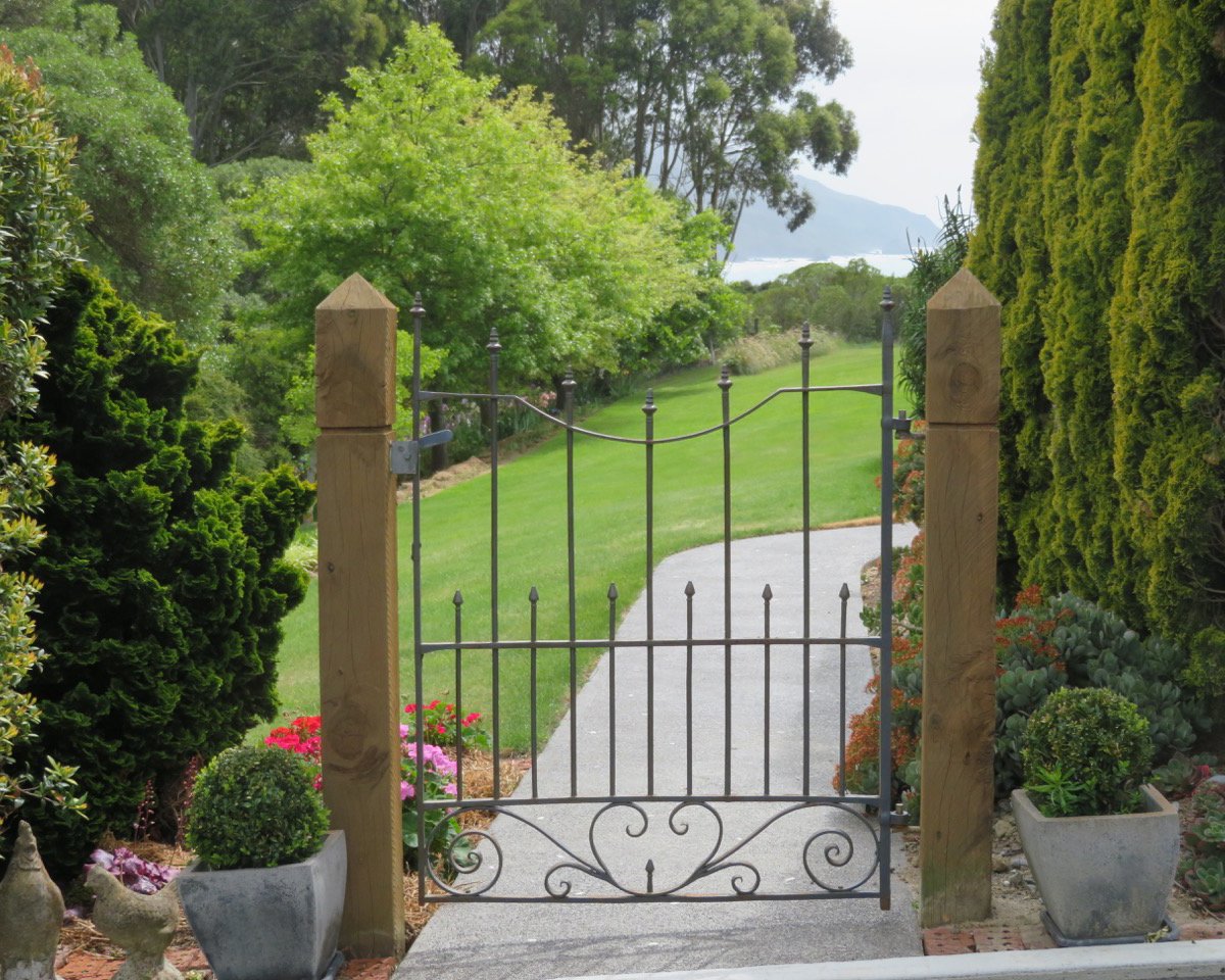 Cathedral Cliffs_45 Web_0013_IMG_1350.jpg