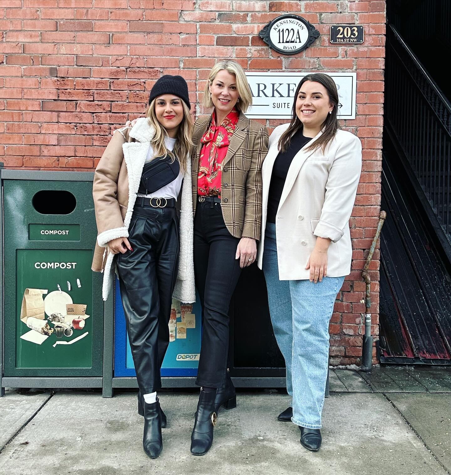 FASHION FRIDAY // Blazers and unplanned matching outfits apparently means a sign of unity, thoughtfulness and even love! Today and always I&rsquo;m grateful for the bonds I&rsquo;ve made with my amazing team and the friendships I see them creating wi