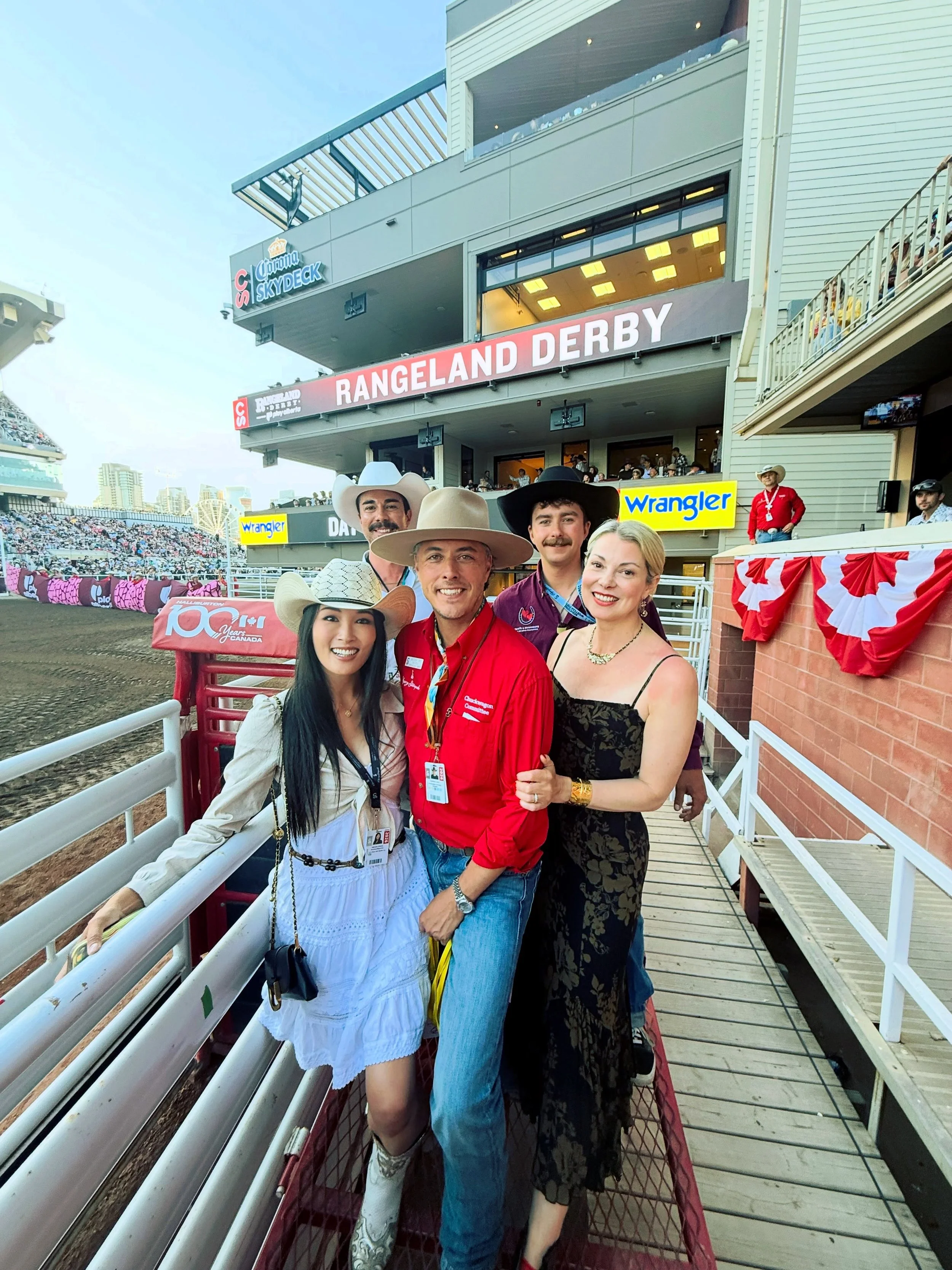 RANGELAND DERBY // Wow! What an incredible evening! Thank you so much to @holtrenfrew for welcoming all of us 🥰 It was such a treat to have Tuff, Mr. Kelly Sutherland&lsquo;s grandson, join us to share tales of the life of an aspiring chuckwagon dri