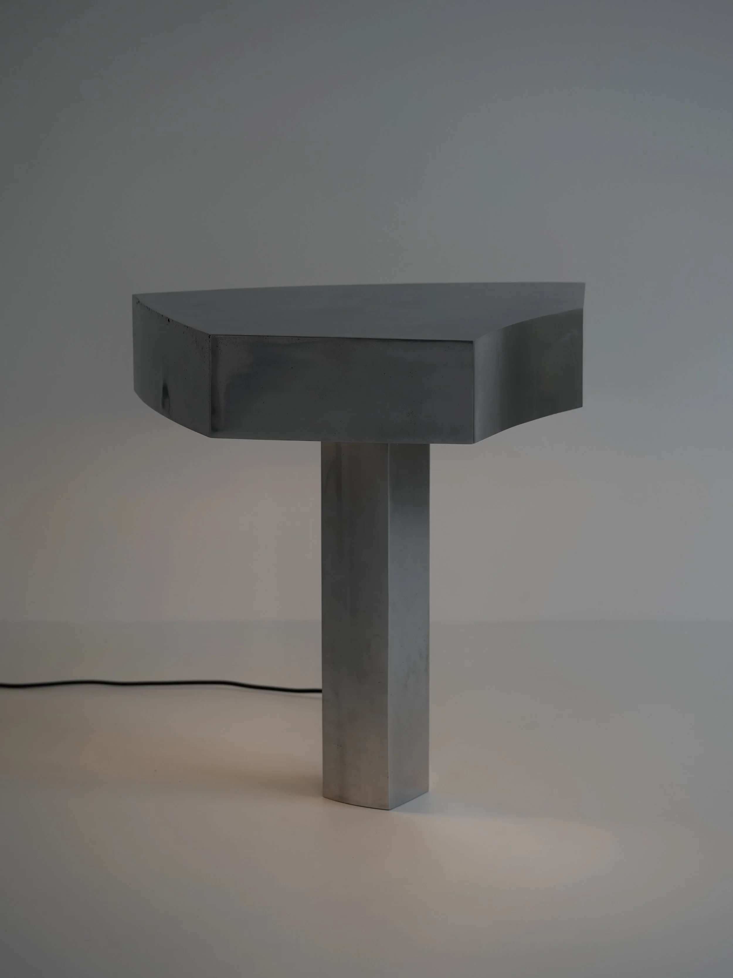 Barbar Aluminium lamp designed by architect Studio Anne Holtrop for gallery Maniera available at Nicolai Hecht