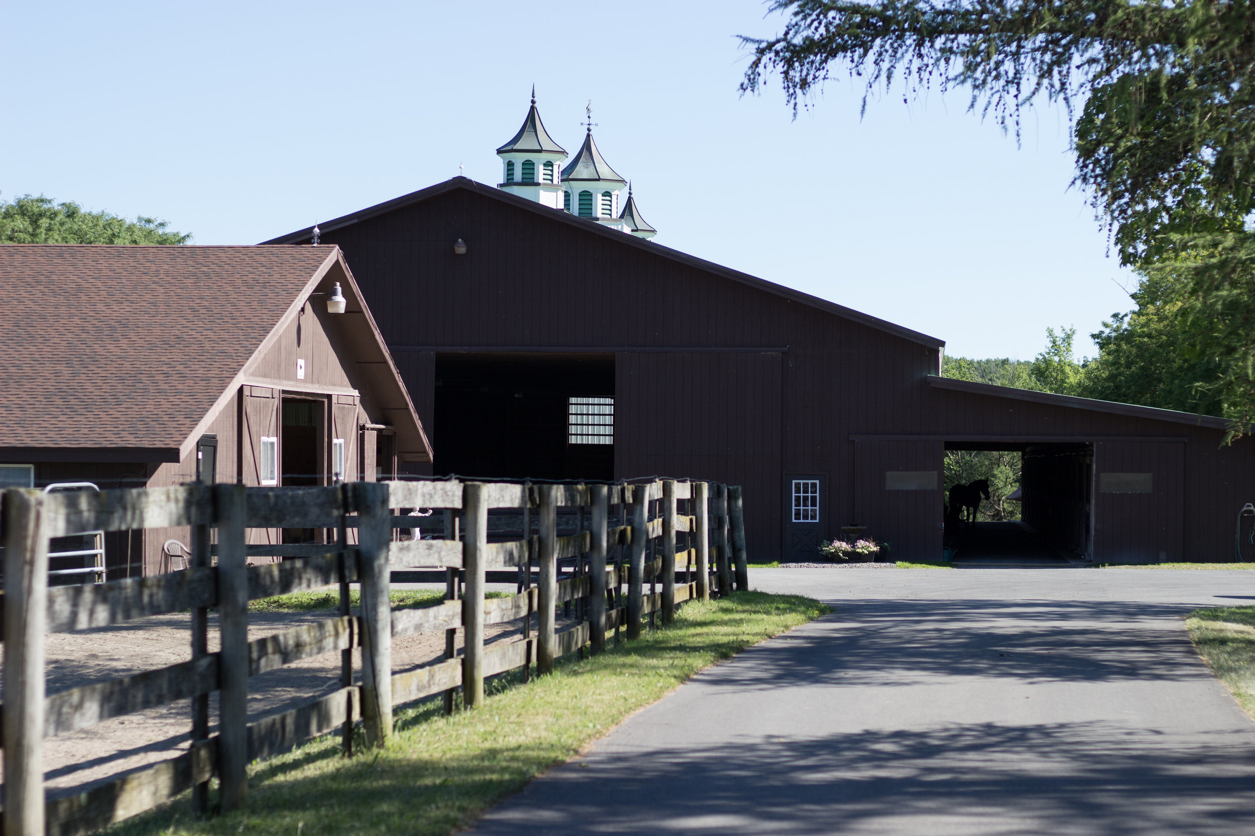  We also provide daily and short term stall rentals for those traveling with – or without – their horses. 
