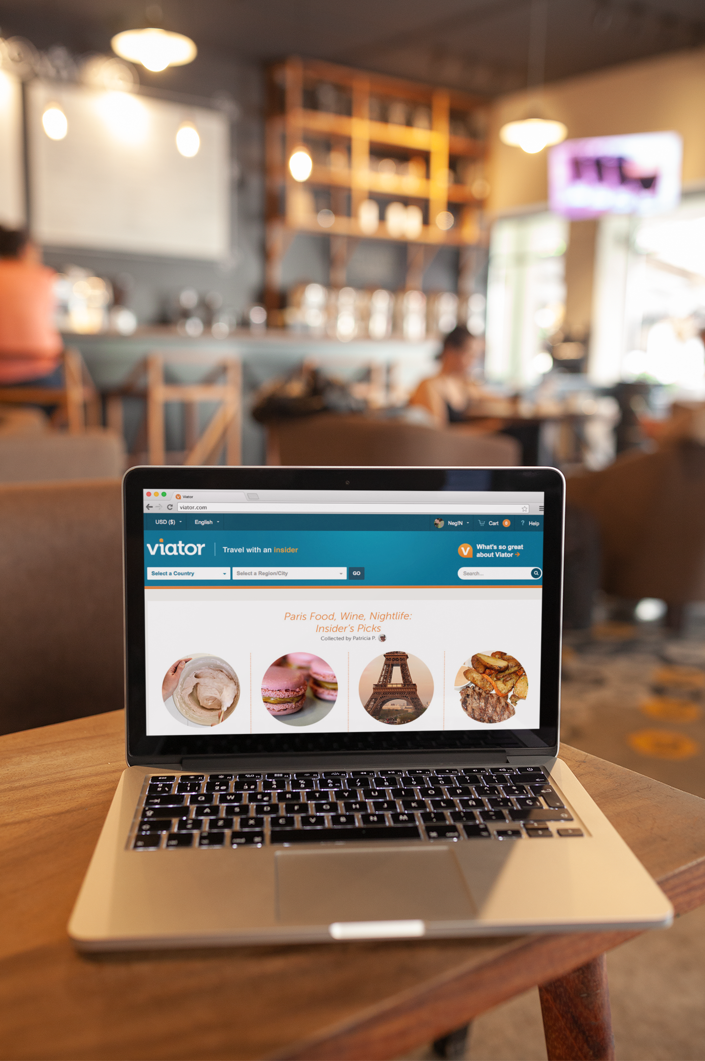 macbook-mockup-standing-on-the-corner-of-a-wooden-table-a20998.png