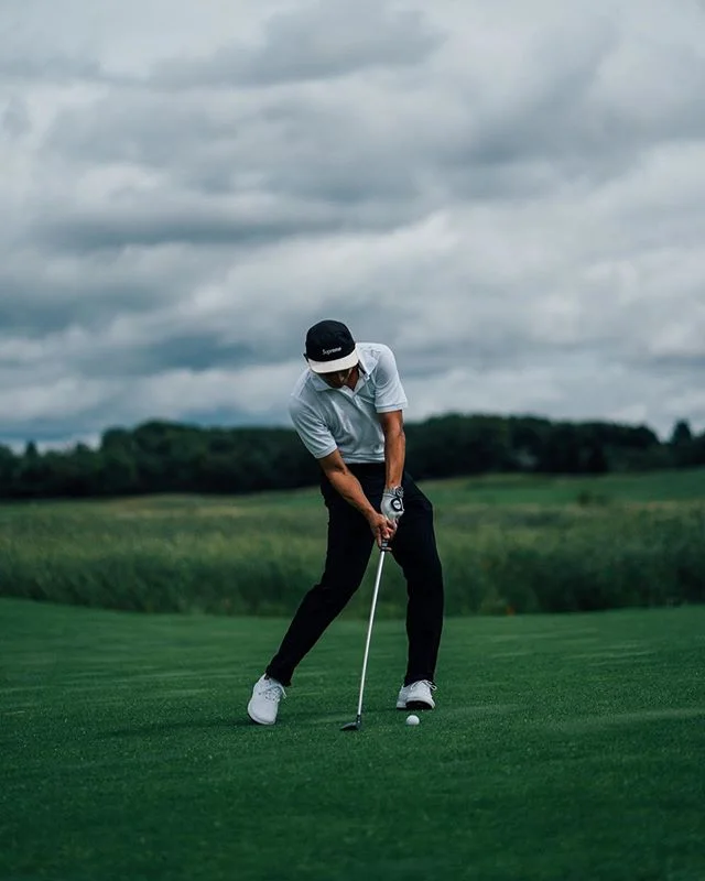 Look who showed up to @erinhillsgolf for a little G. @seanmalto @malbongolf and the one and only @thick_owens getting weird out there.