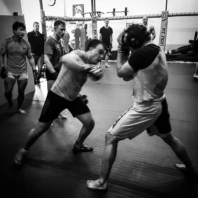 If I hit em high.. #mma #sparring #fight #ufc #cagewarriors #rumblesports #copenhagen #denmark🇩🇰