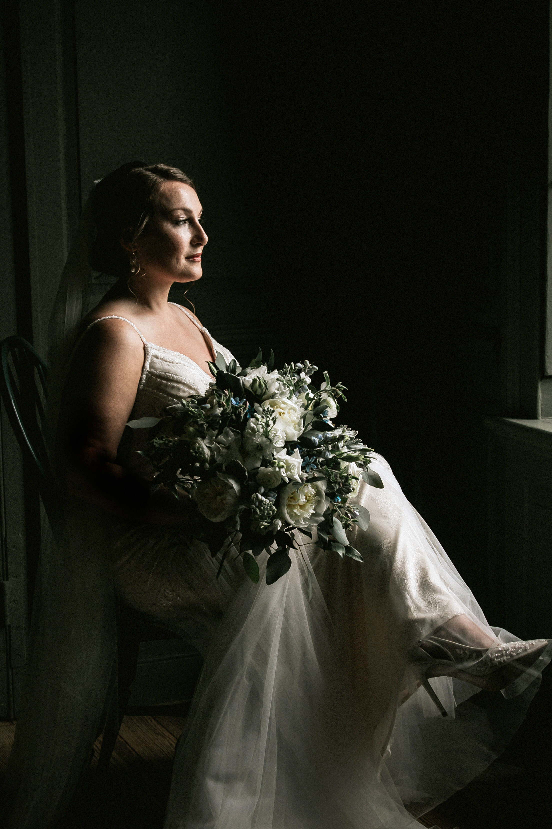 Bride-Portrait-Wilton-House-Richmond-Virginia.jpg