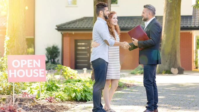 Don't Expect Real Estate Agents To Disappear