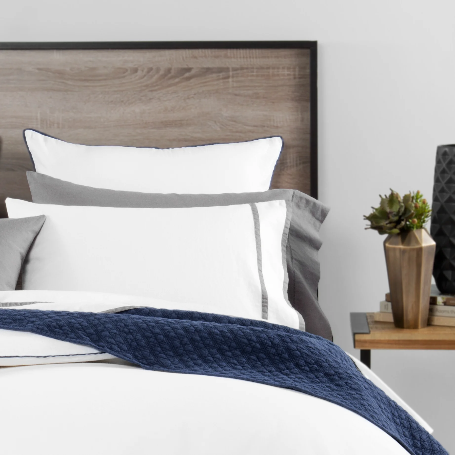 Linen_Cotton_Bed_2.jpg