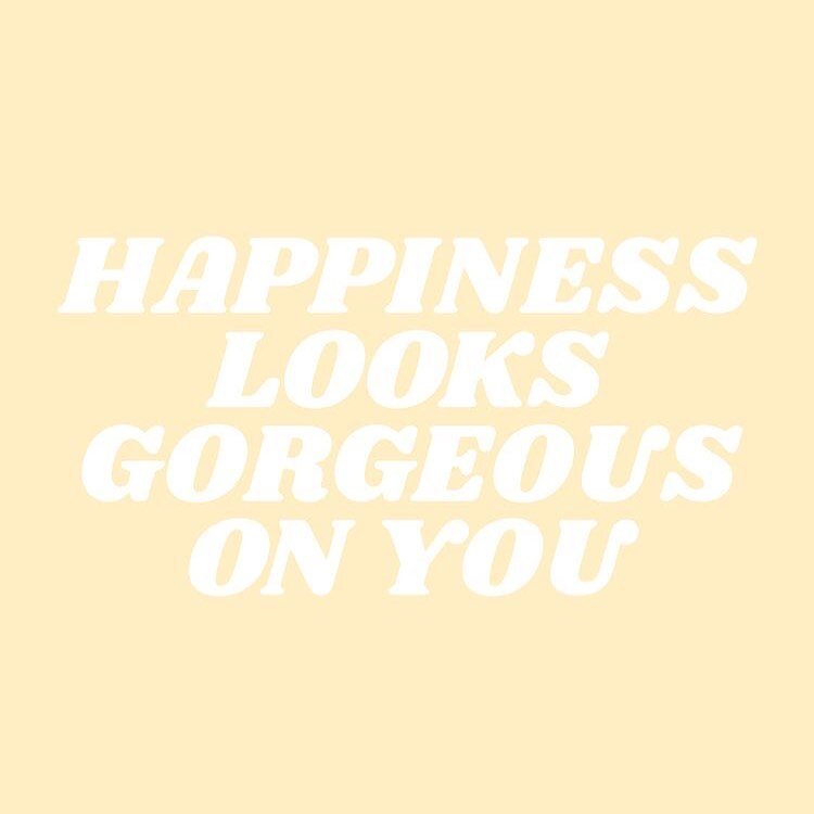lashes = happiness 🤪💁🏻&zwj;♀️ // sometimes it&rsquo;s the little things that bring the most joy to your daily life. get the lashes, get the nails and get your beauties because when you look good you feel good!