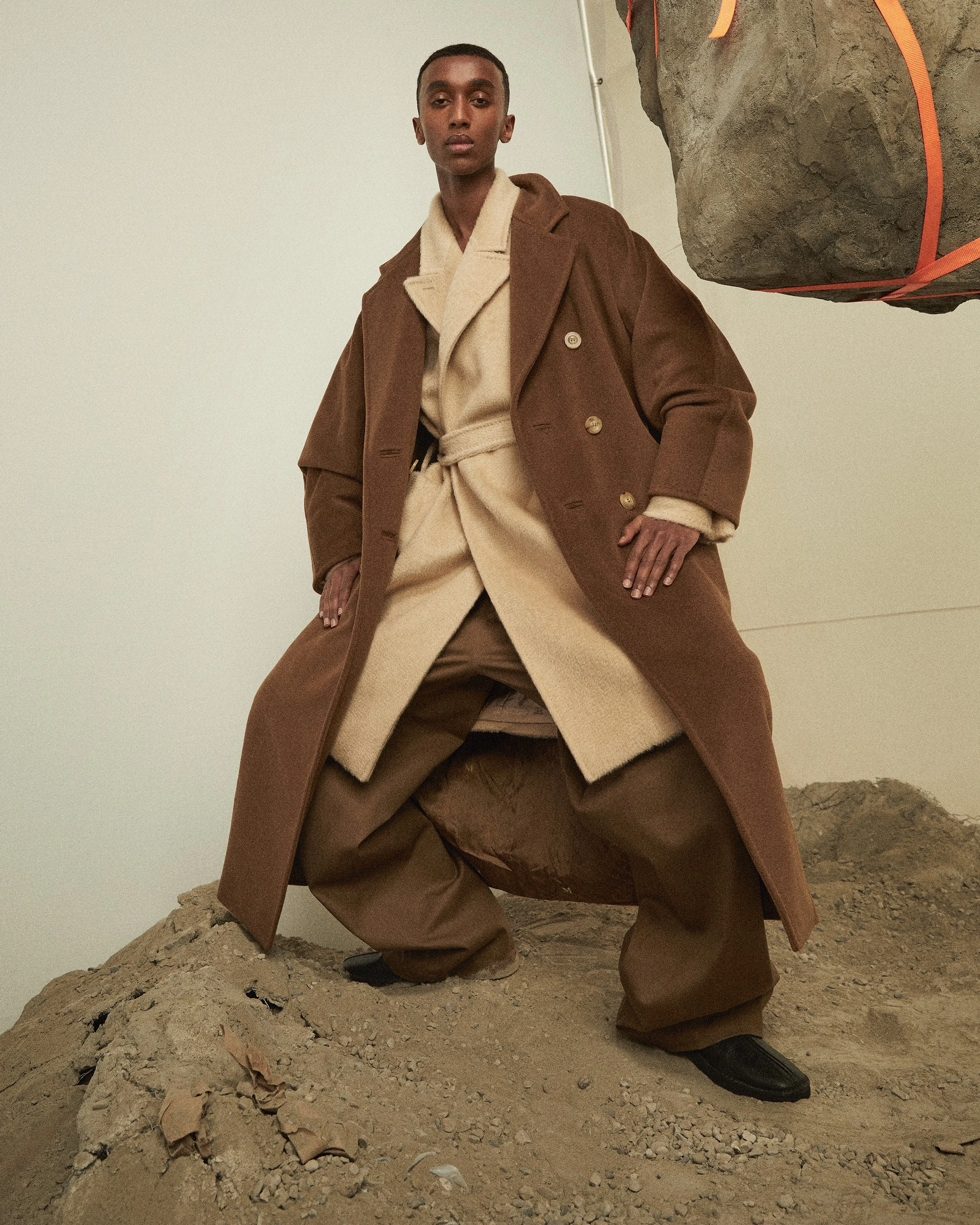 R_210919-SSENSE-MAX-MARA-03-0513_HR.jpg