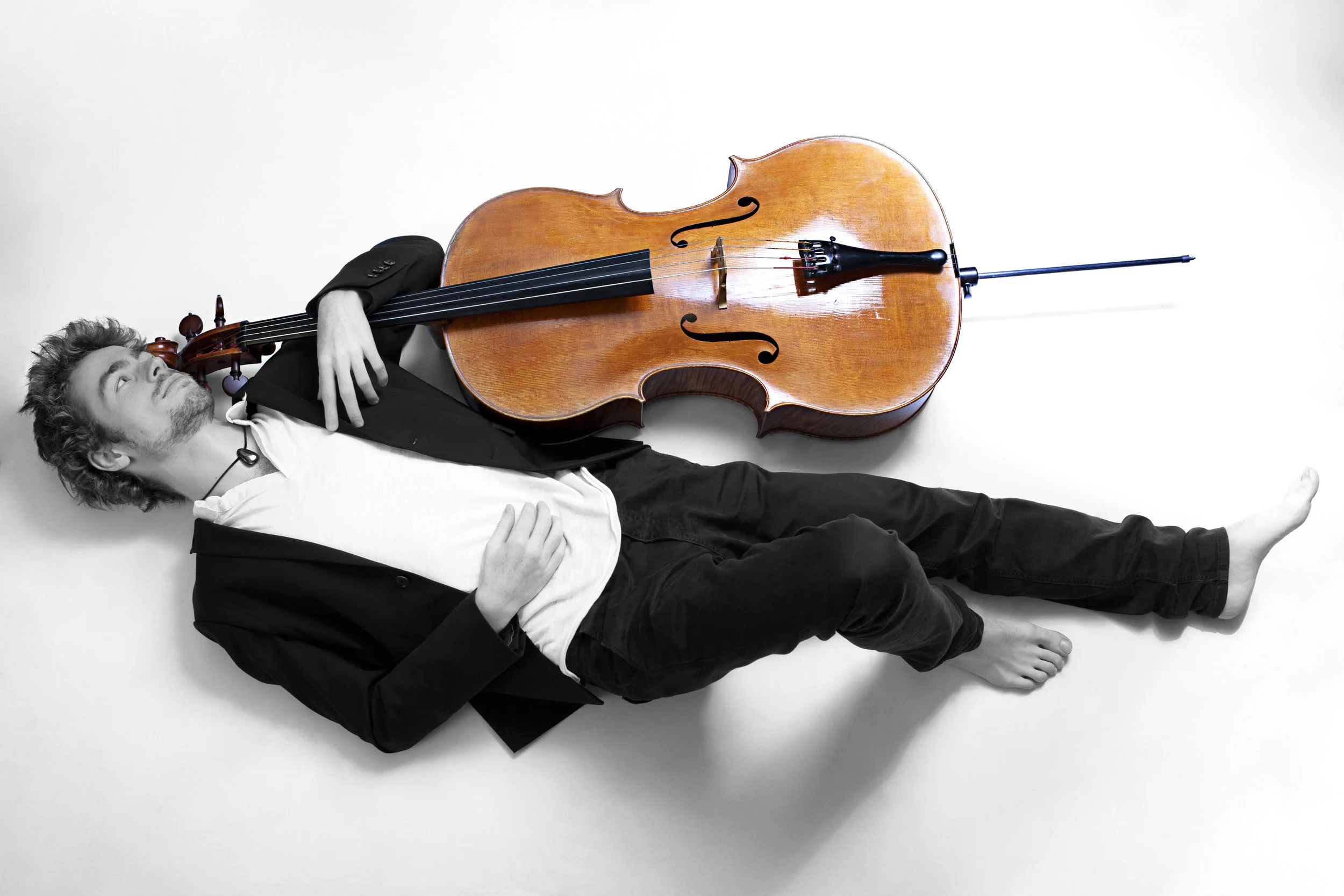 photo8 violoncelle couleur.jpg