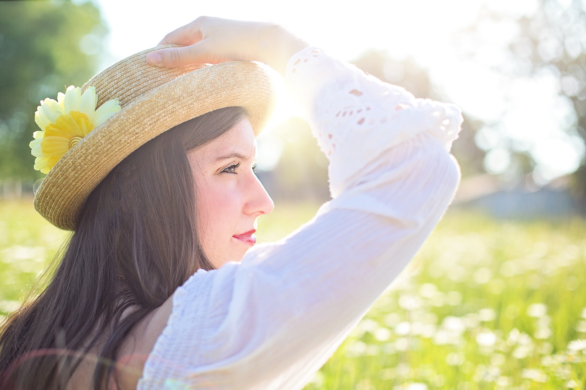 pretty-woman-1509959_1920.jpg