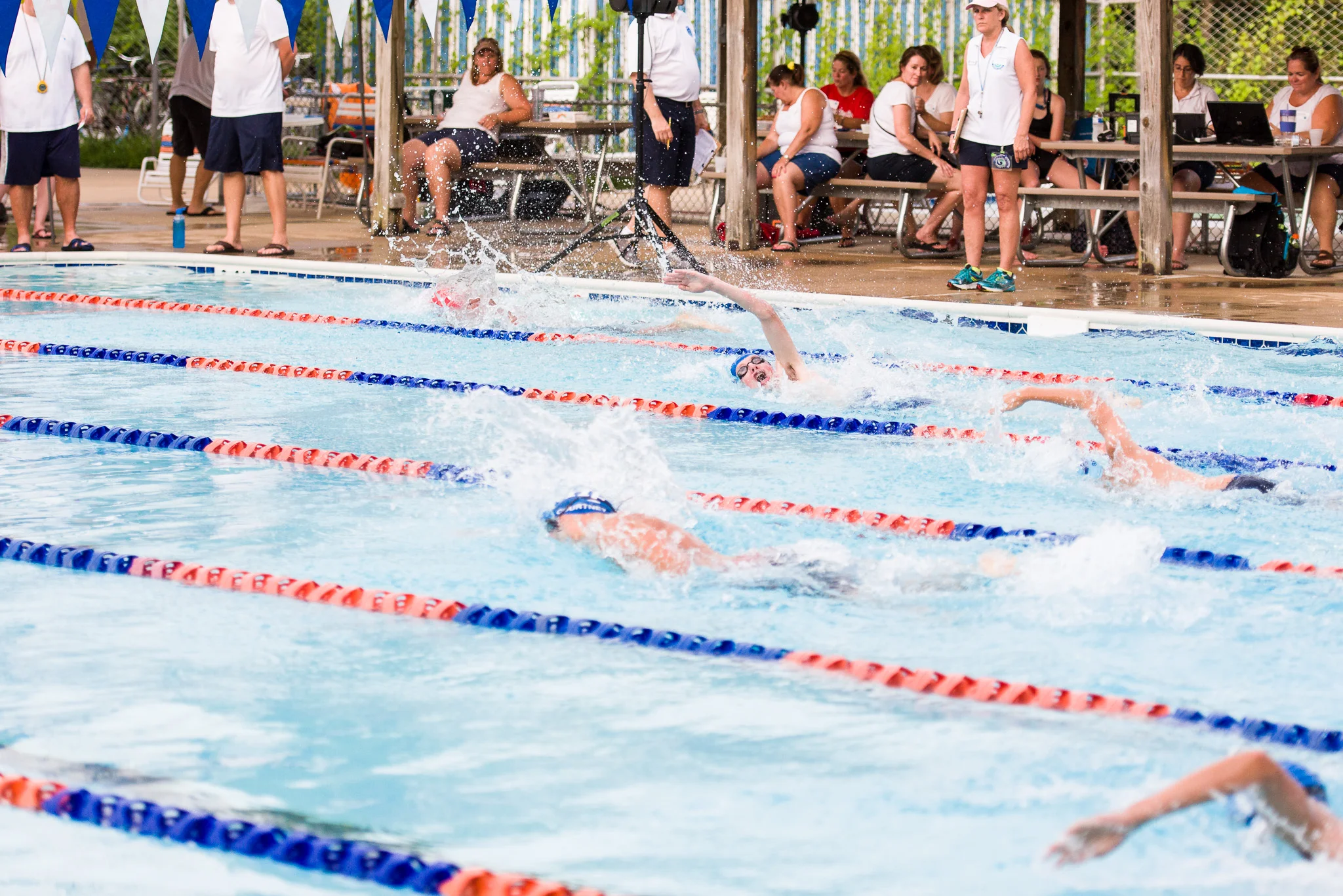 Fox-Hunt-Pool_FX-Splash_Relay Carnival_2017.07.12_161.jpg