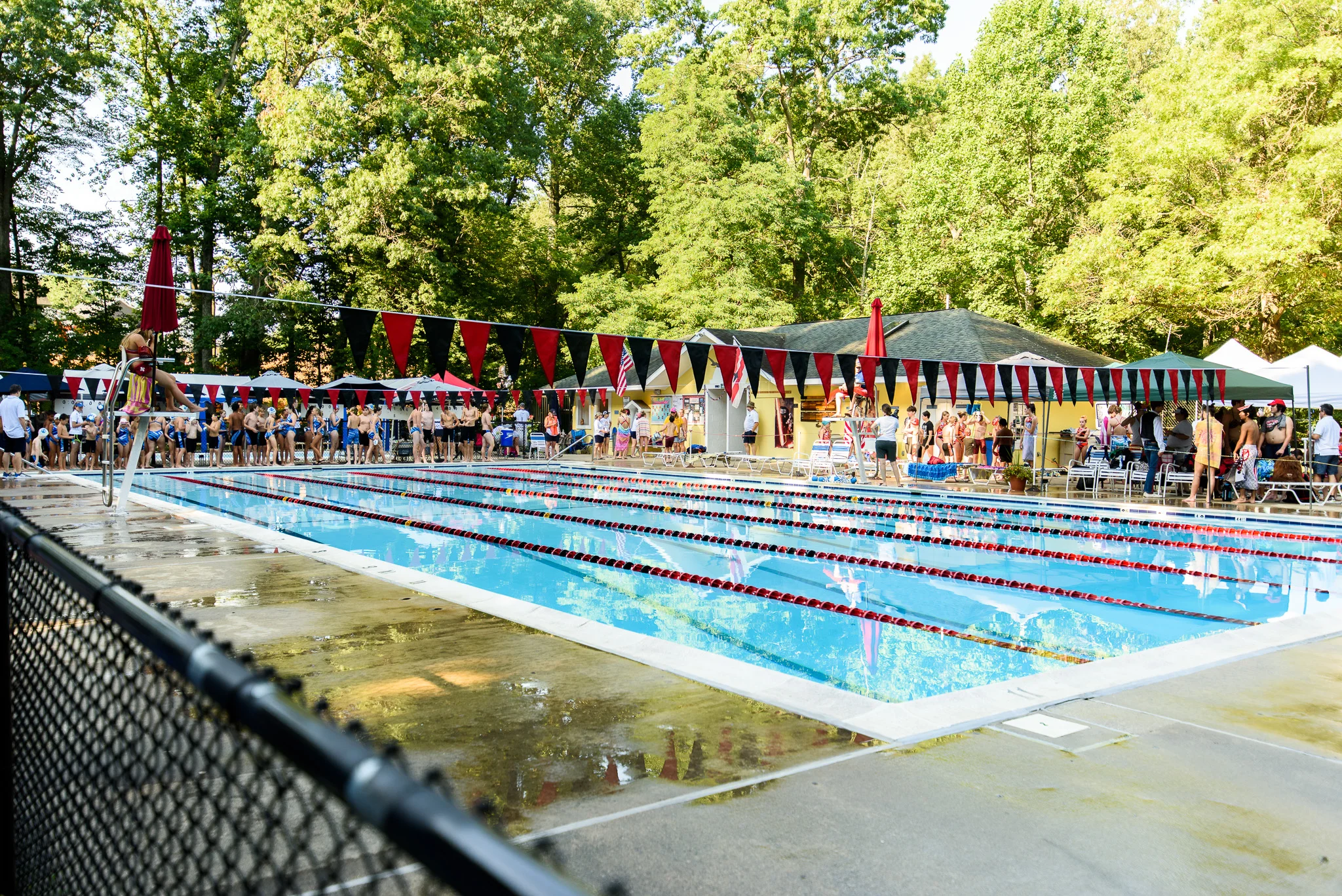 Fox-Hunt-Pool_FX-Splash_Herndon_2018.06.30_004.jpg