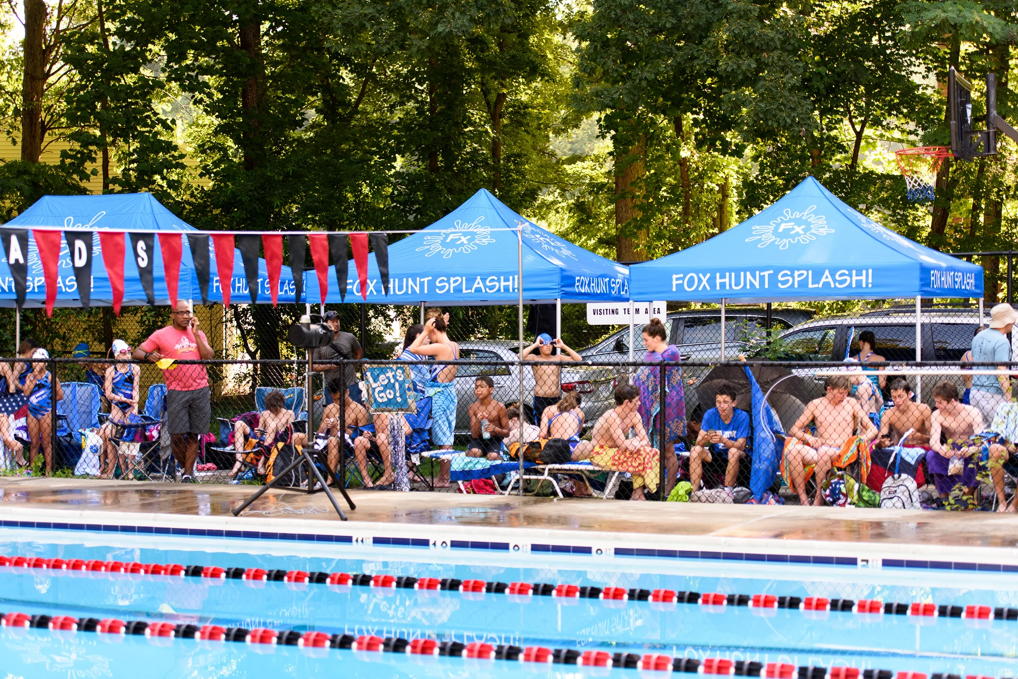 Fox-Hunt-Pool_FX-Splash_Herndon_2018.06.30_017.jpg