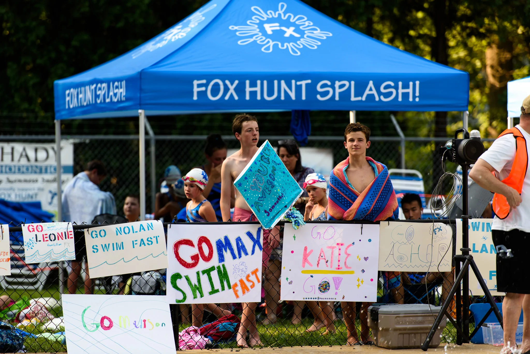 Fox-Hunt-Pool_FX-Splash_Cottontail_2018.07.02_003.jpg