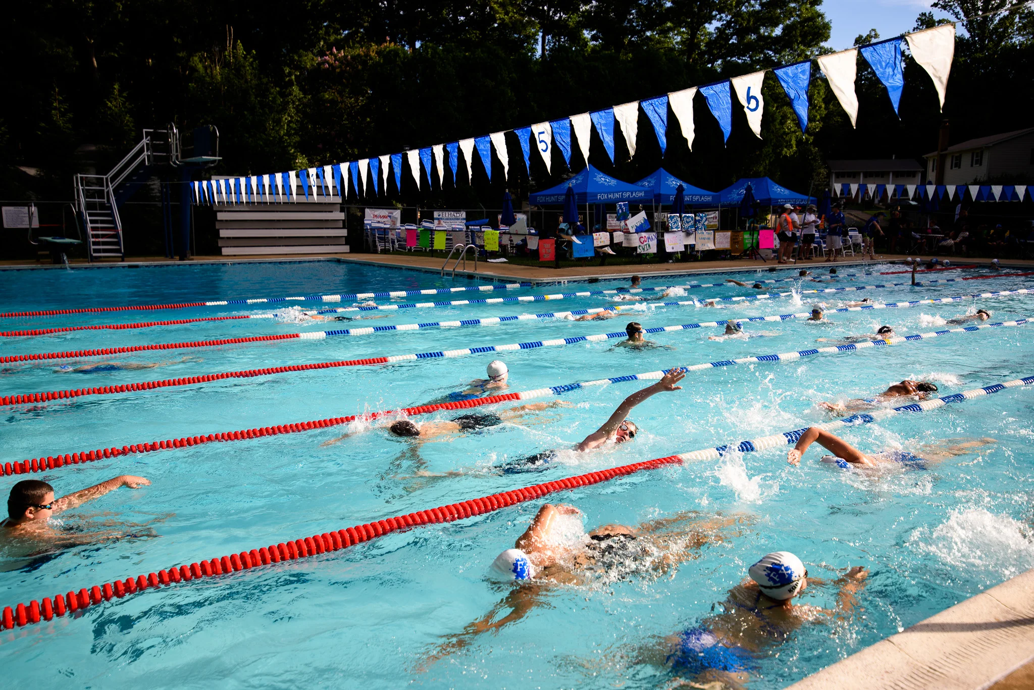 Fox-Hunt-Pool_FX-Splash_Lake Braddock_2018.07.07_002.jpg