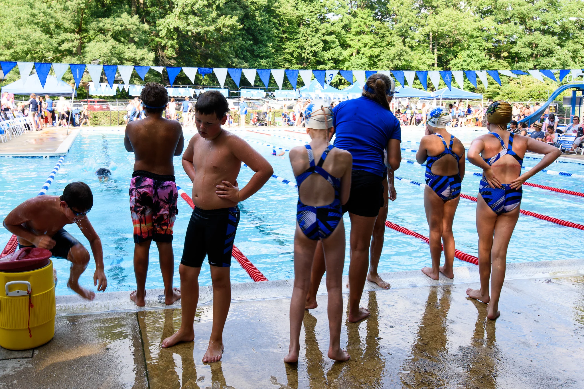 Fox-Hunt-Pool_FX-Splash_Relay Carnival_2018.07.11_006.jpg