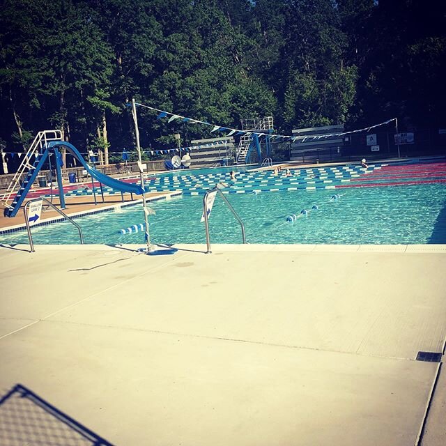 First swim practice of the 2020 season! 💦

#foxhuntsplash #fxsplash #foxhuntpool #fxpool #summerswim  #summerswimming #neighborhoodpool #swimpractice #summer2020isnotcancelled