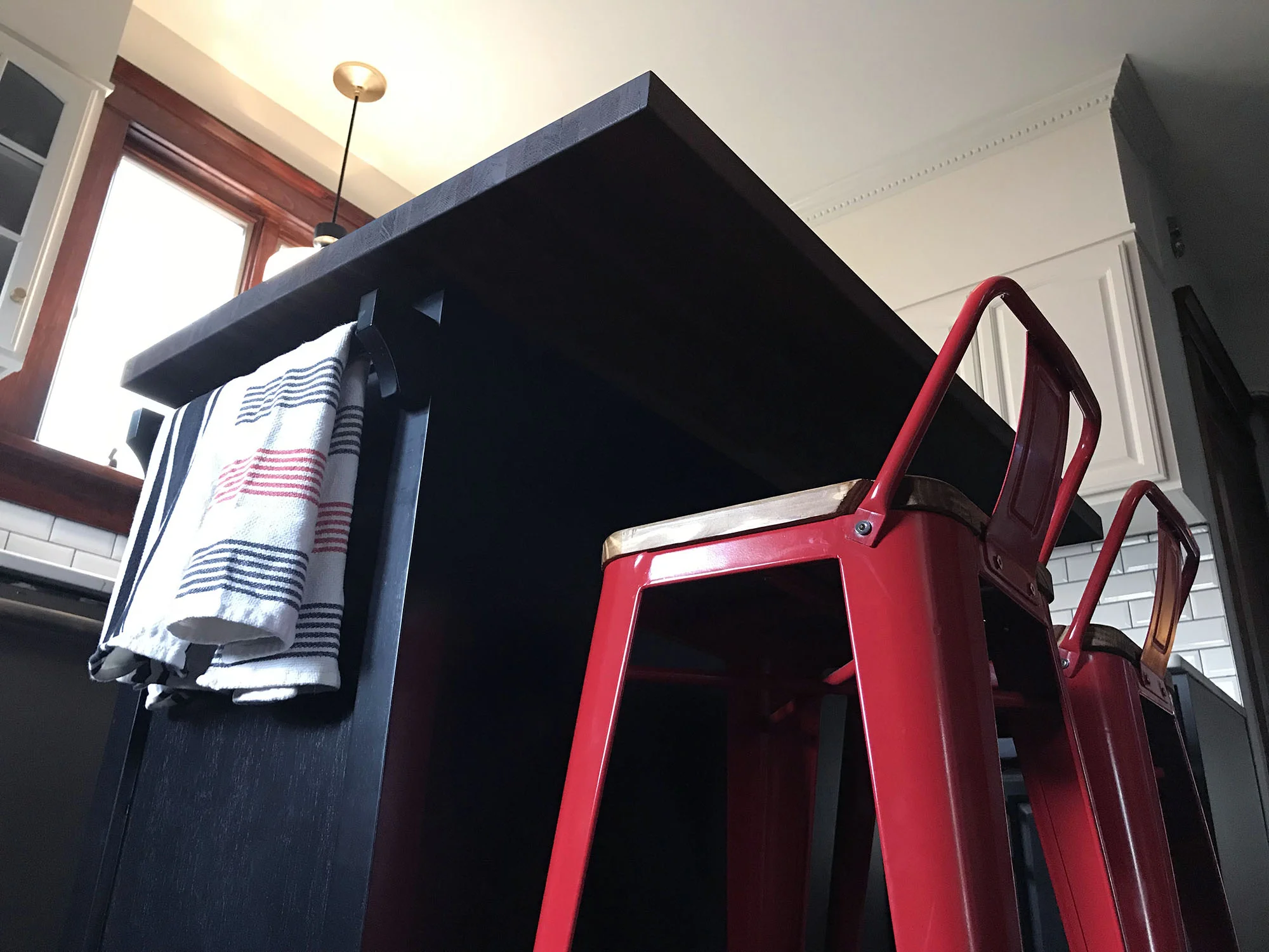 A fire engine red pop