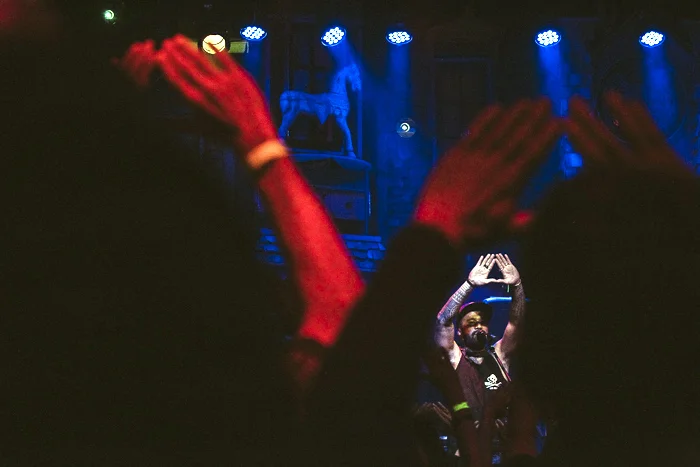 Nahko Bear performance at Dear Patriarchy event April 27, 2017, Photo Credit: Thosh Collins, ICTMN