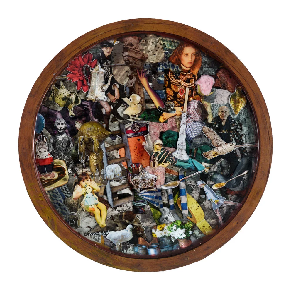 Untitled- 40x40cm-resin and Collage in wooden box
