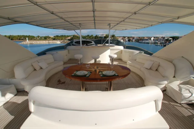 Flybridge-640x480.jpg