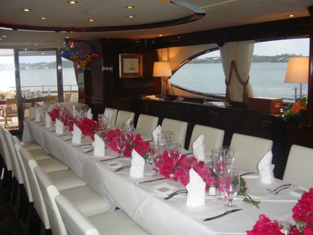 dining-interior-640x480.jpg