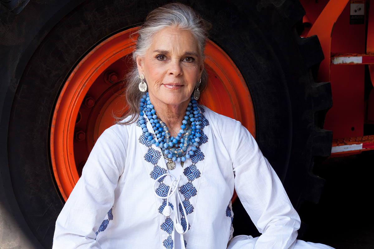 Ali-MacGraw-Ibu-Edith-Young-May-2017-Man-Repeller1.0-9-of-46_Feature.jpg