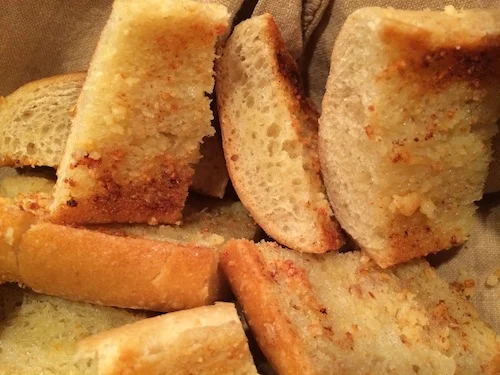 Easy & Fool-proof* Garlic Bread