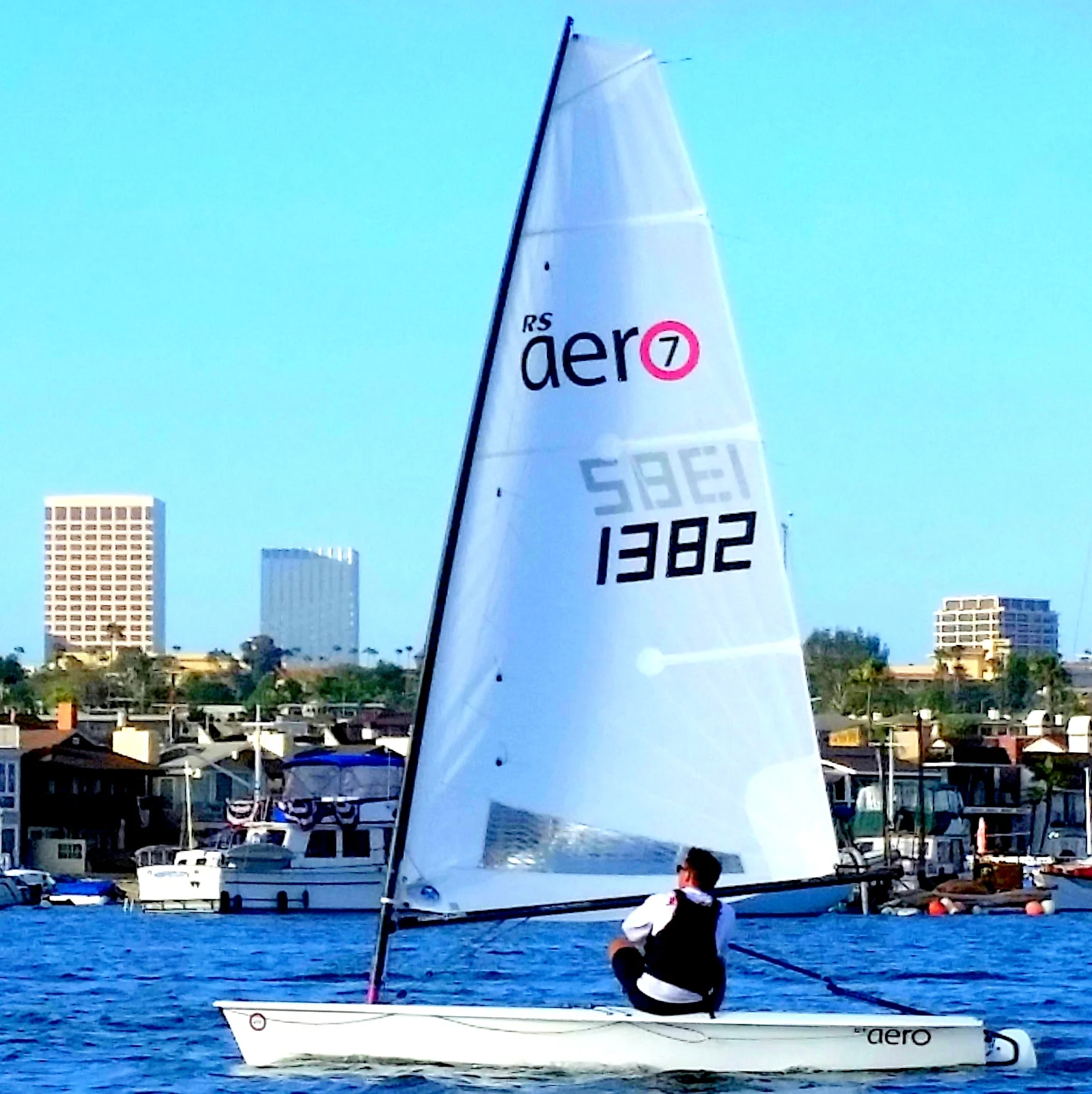 RS_Aero-newport_center.jpg