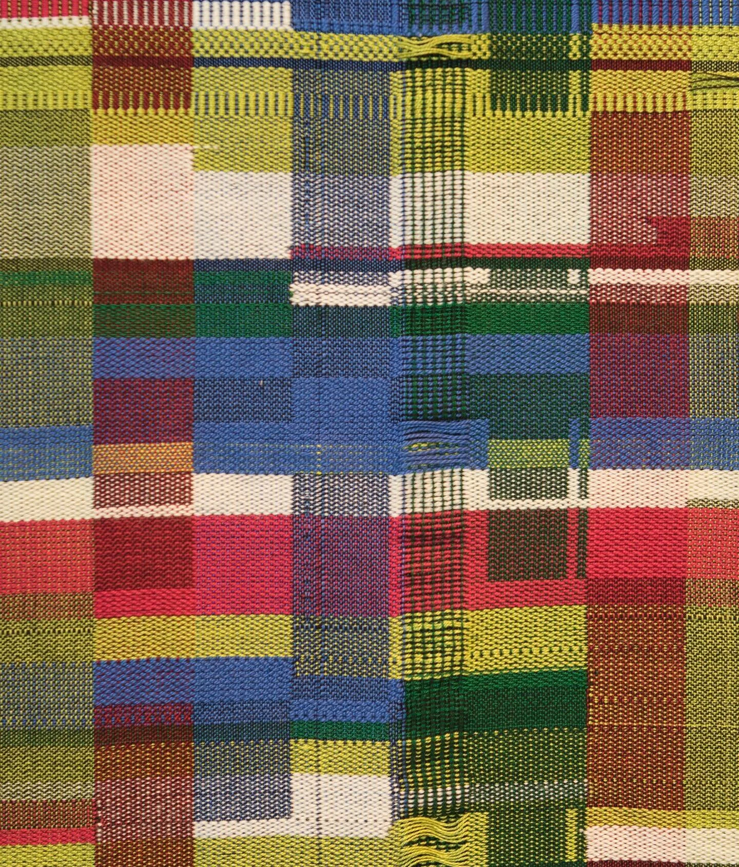 Summer and Winter Exploration #1. Woven in 2016 with cotton yarn. 

#artistsoninstagram #textiles #textiledesign #woventextiles #wovenwallhanging #floorloom #summerandwinter #weaving #artlife #happyart