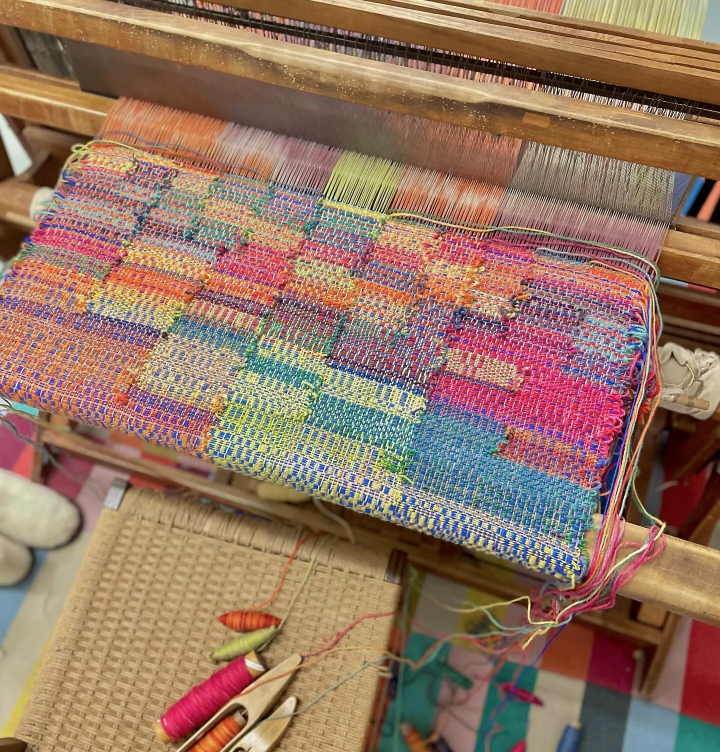 Hi hello happy Friday! Just goofin&rsquo; &amp; thinking about computer generated sunsets &amp; CGI everything 🌅🌈