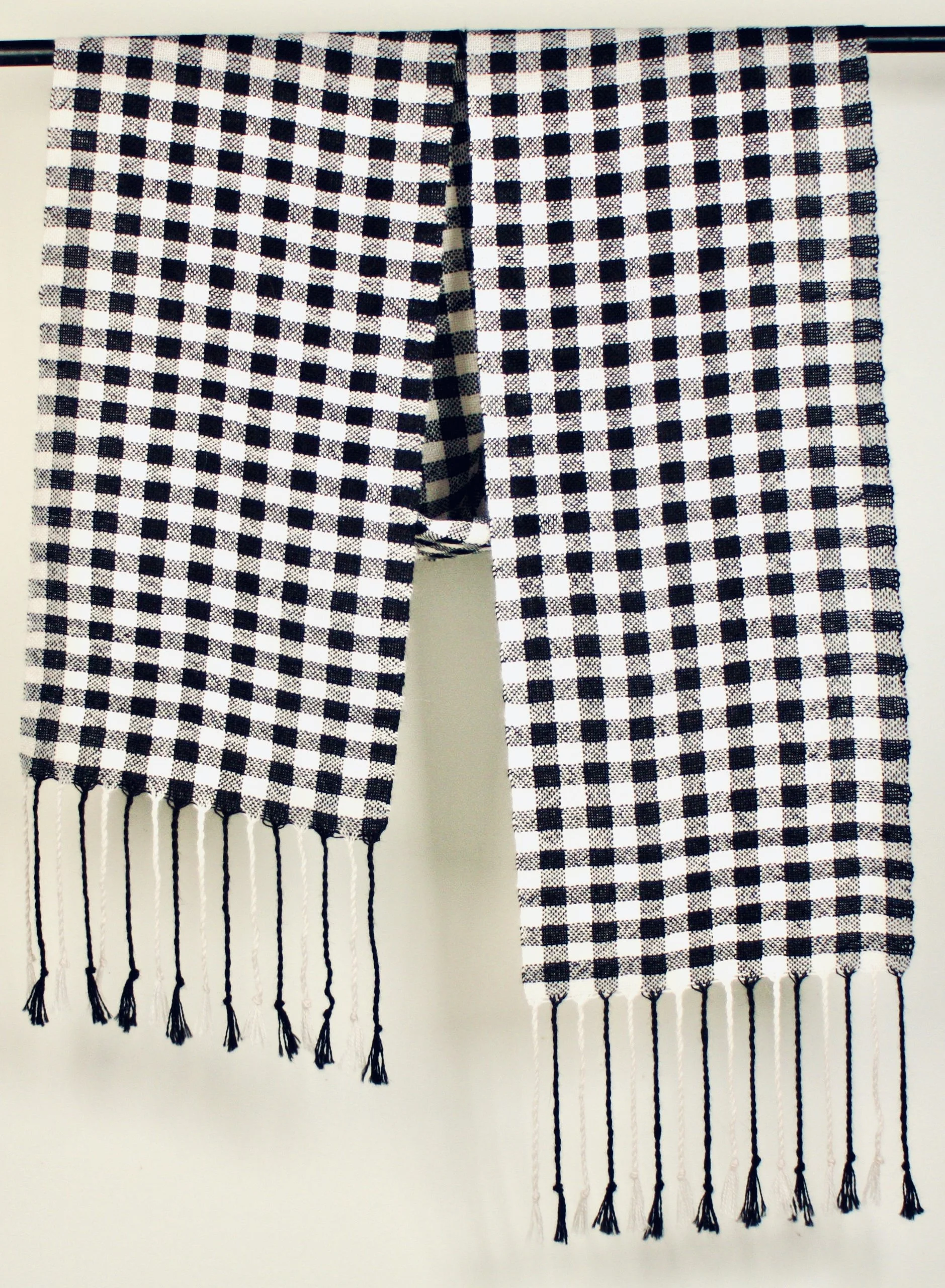 Turner black & white check scarf - Copy.jpeg