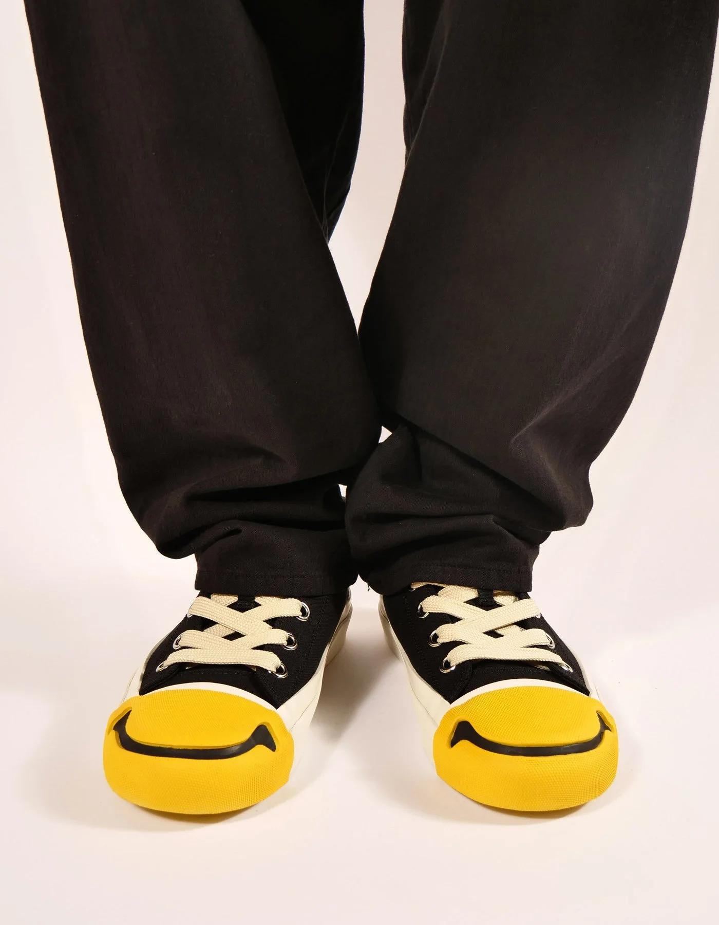 SMILEY DUCK - BLACK | Prospective Flow | Japanese Fashion