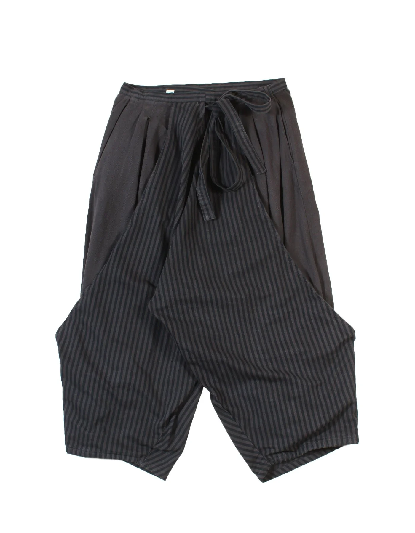 MOMOTA - FADED BLACK
