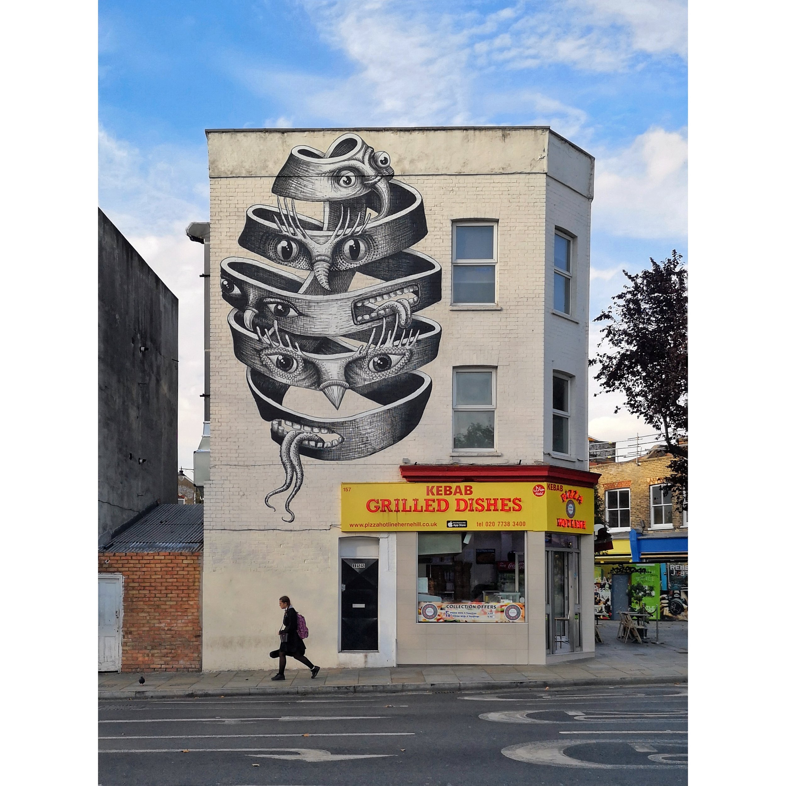 a recent trip to London unearthed this fantastic graffiti in Herne Hill