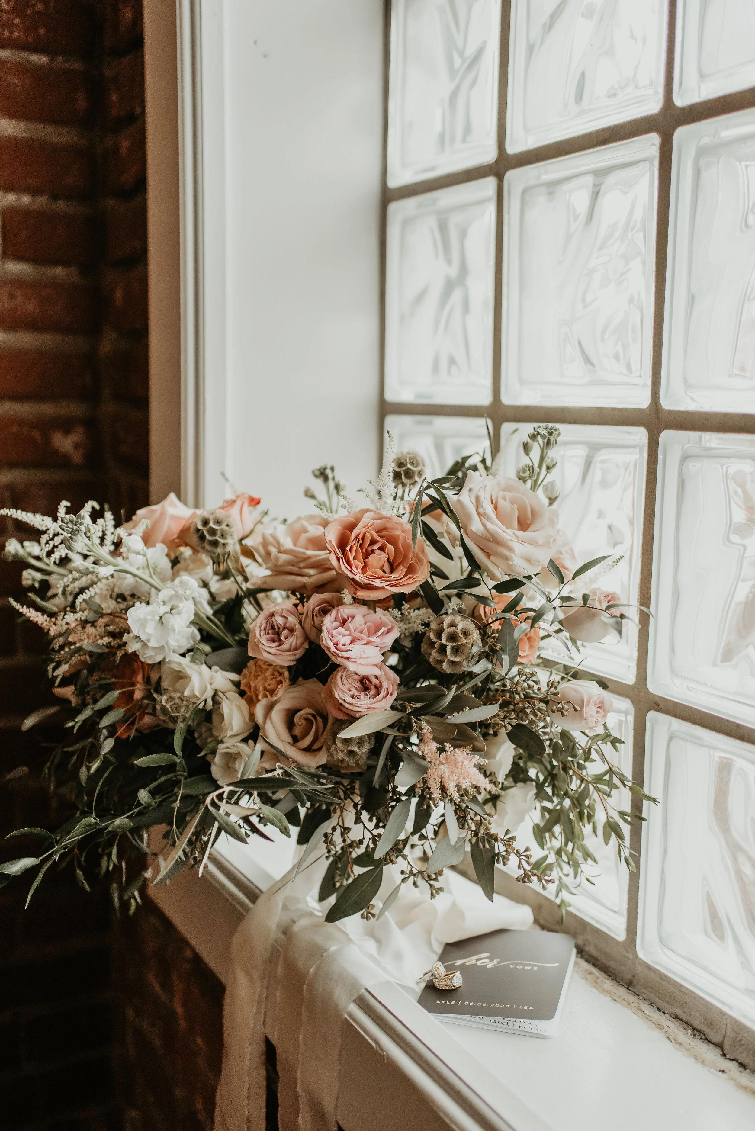 CALGARY WEDDING FLOWERS / FLORIST PINE FOR CEDAR BLUSH GREENERY