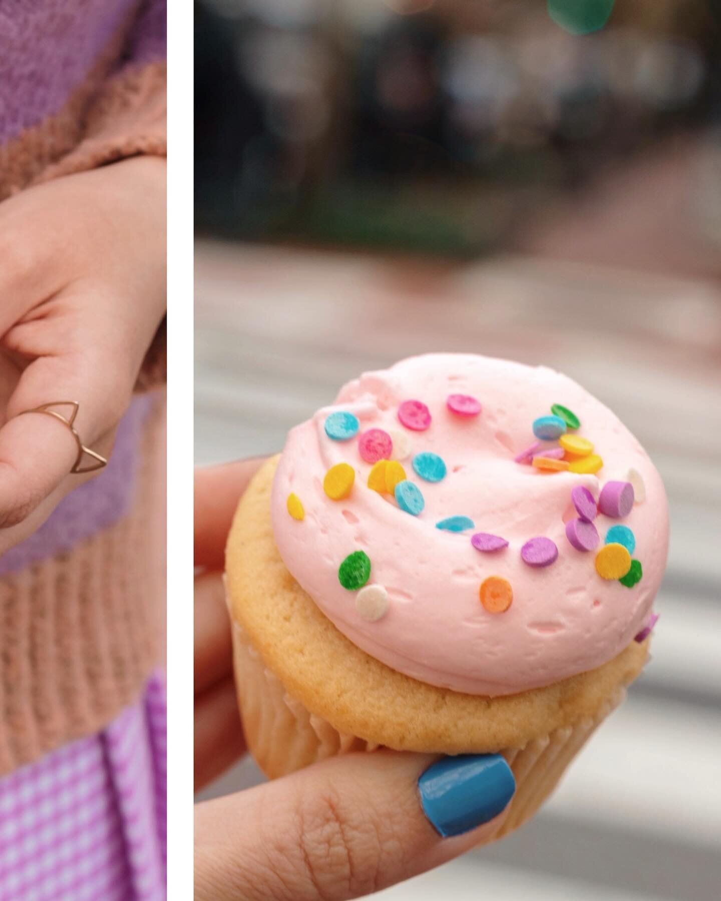 it&rsquo;s cupcake o&rsquo;clock ⏰🧁💖
.
.
.
#dailydoseofwhimsy #georgetowncupcake #sprinkles #petitejoys #momentsofmine