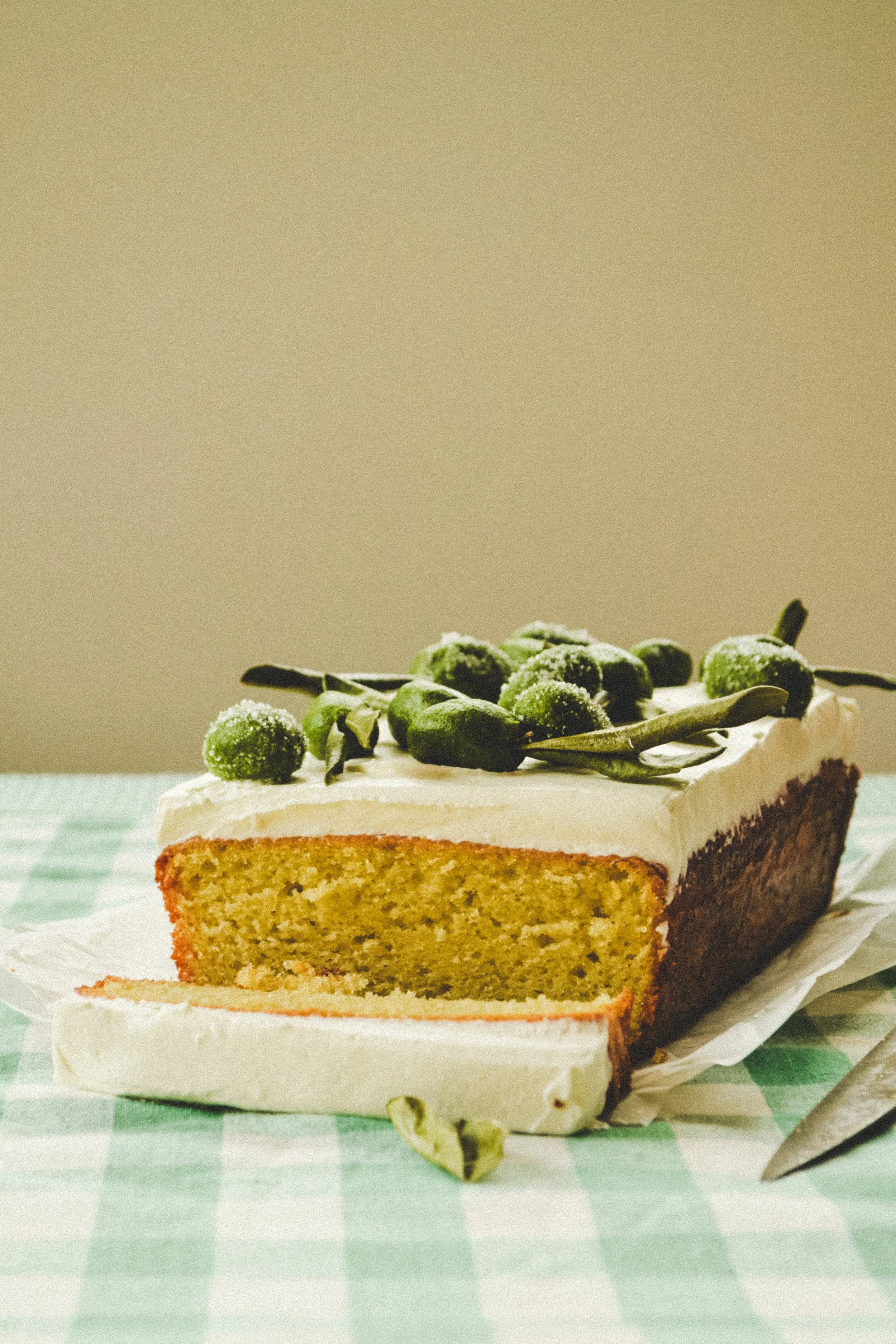 oliveoilcake08.jpg