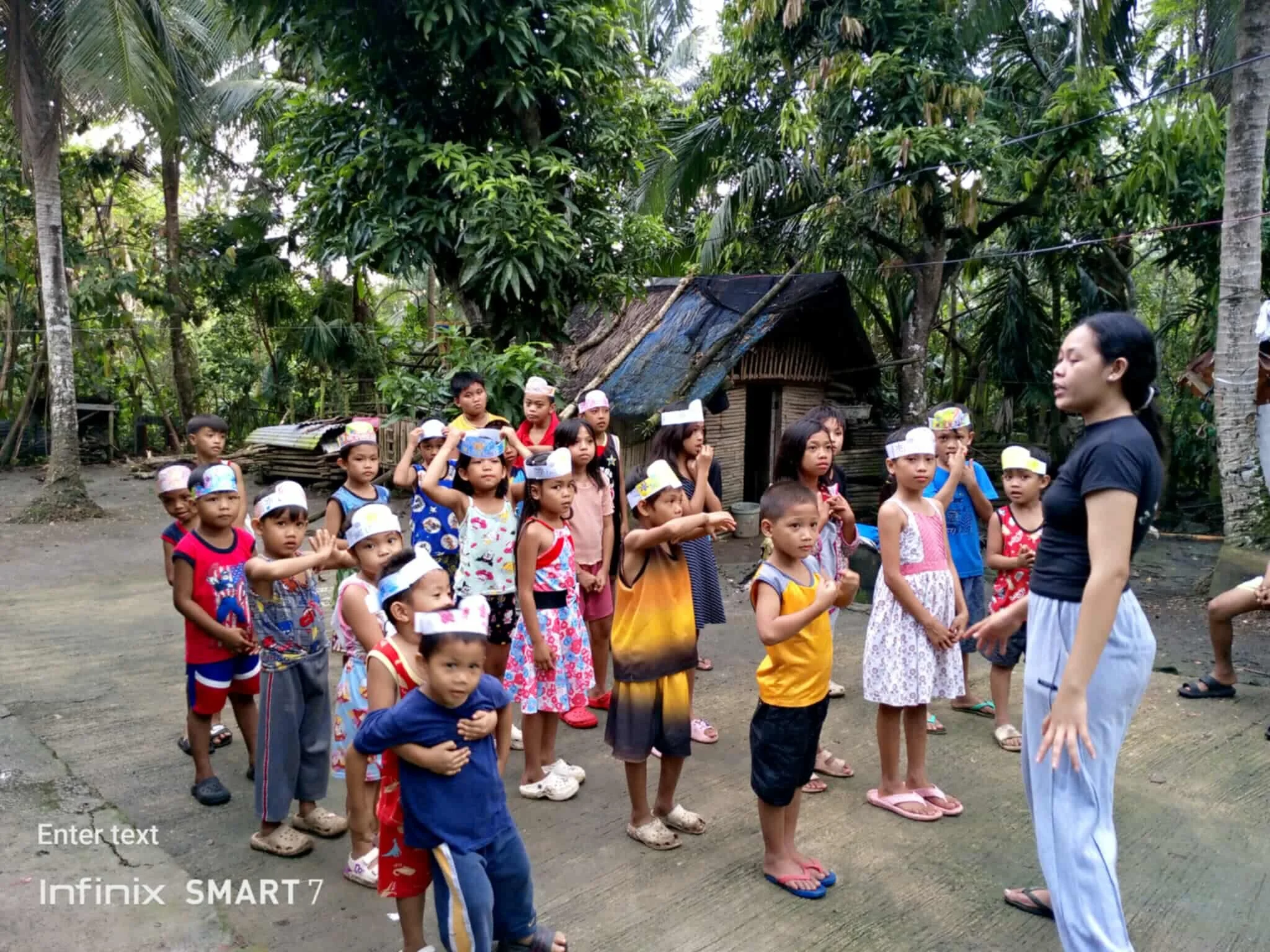 Christmas Party Club held among remote tribe in the Philippines