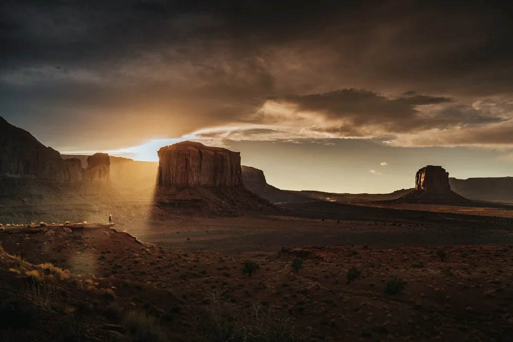 Ray of Light at Monument Valley - Horizontal