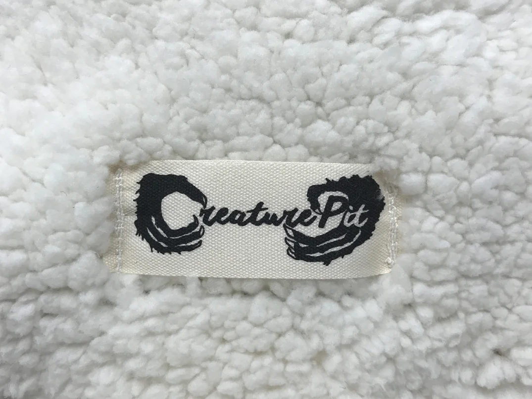 Pillow-White_Black-Detail-Tag.jpg