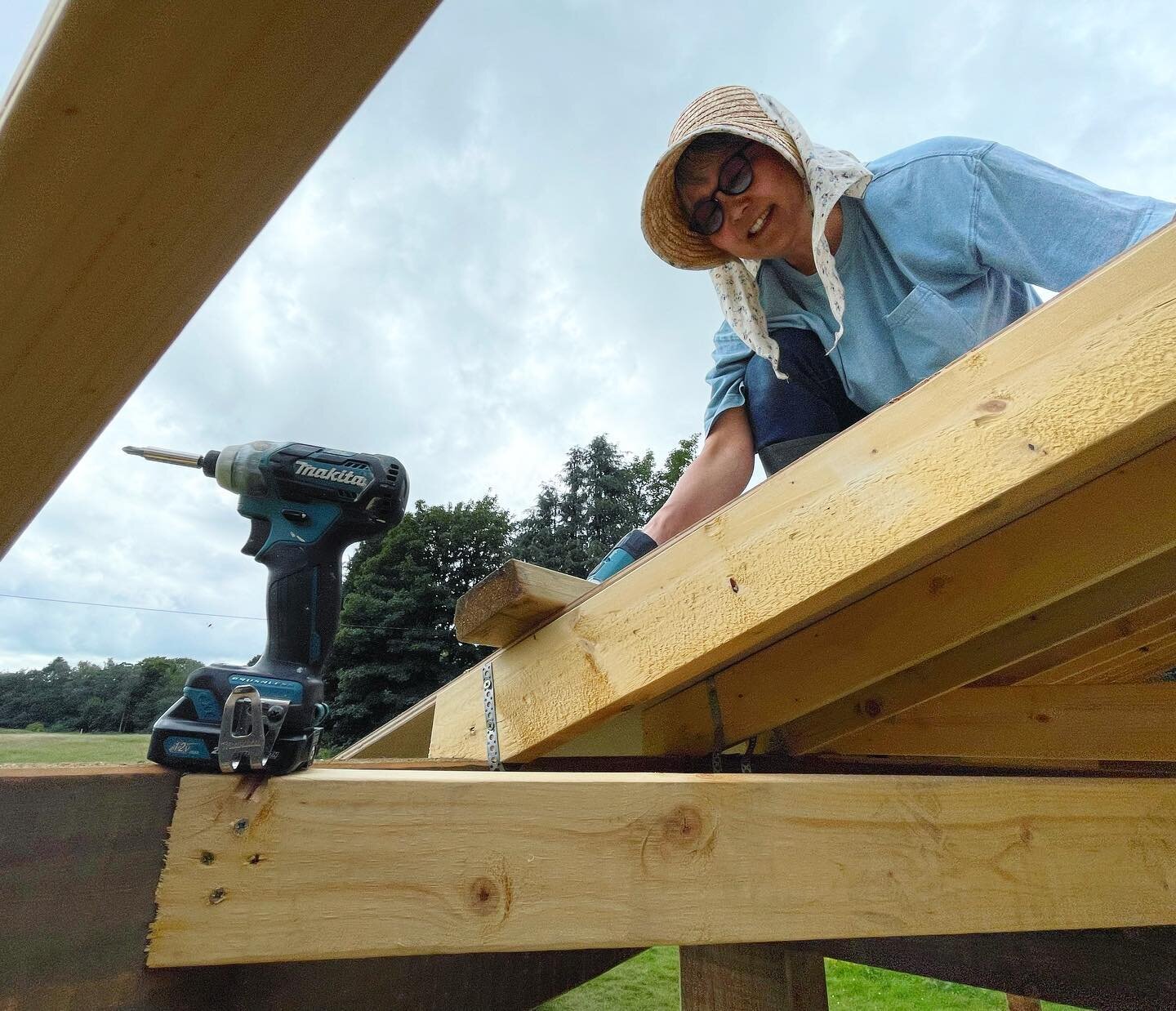 Preparations are nearly complete for Moniaive Young  Peacemakers #Retreat next week. 

Creating some special new spaces for #Outdoor #Community #Gatherings 

#Gratitude for #GiftEconomy 🙏🏽✨